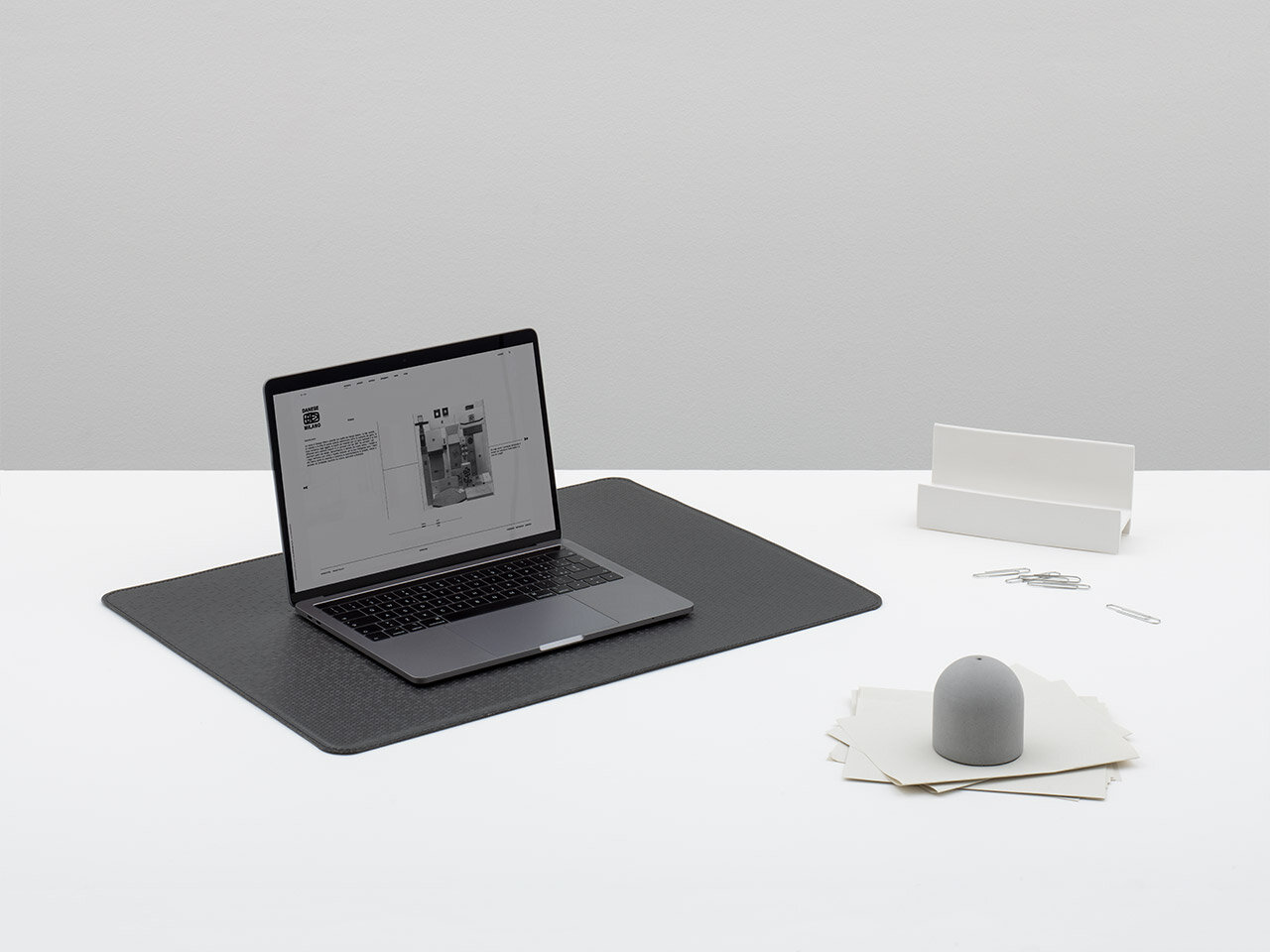 Secondo Piano Pad Wall Hook by Danese Artemide Accessories Secondo Piano Pad Wall Hook by Danese Artemide Accessories